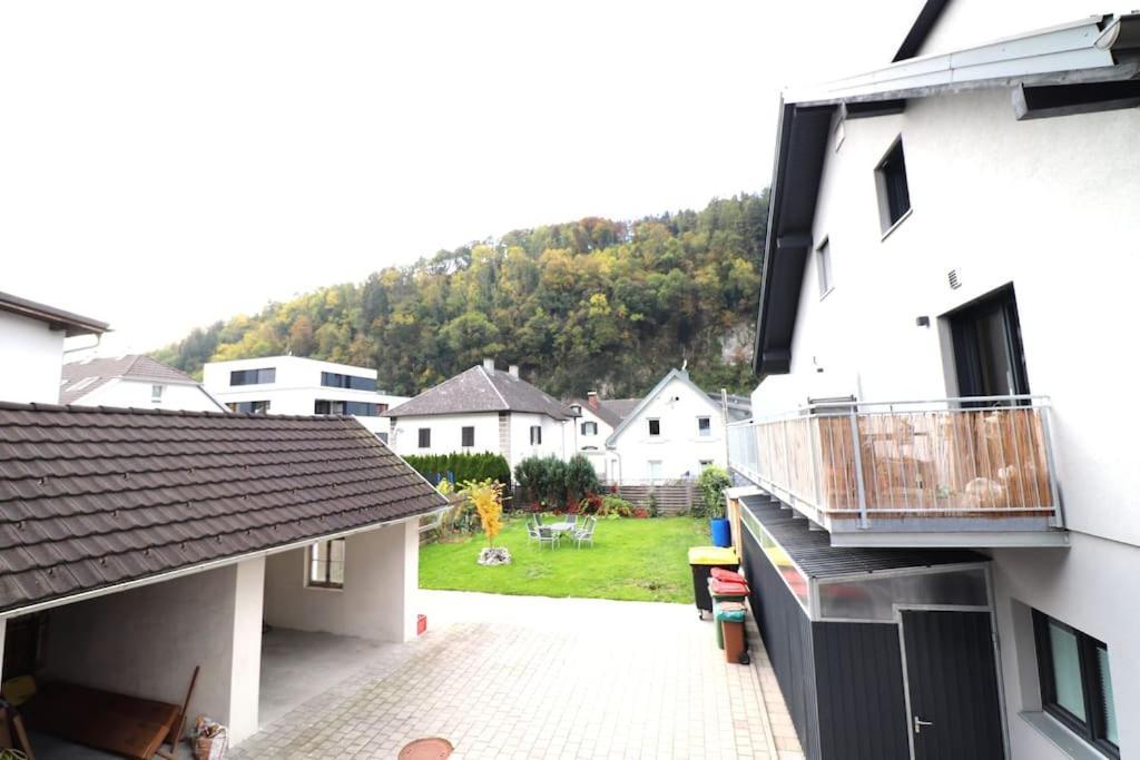 Schickes Zimmer Mit Top-Ausstattung In Idealer Lage Feldkirch Kültér fotó